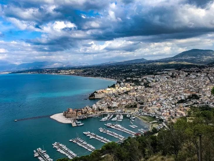 Living in Sicily