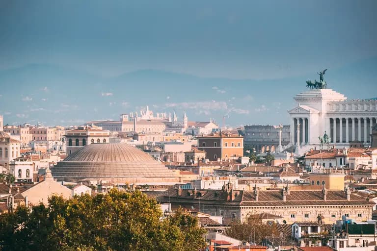 Living in Rome vs Milan